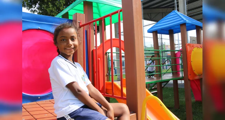 Os playgrounds contam com estrutura moderna, colorida e inclusiva.