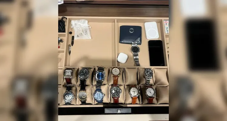 Itens apreendidos durante a segunda fase da operação Compliance Zero, da PF (Polícia Federal)