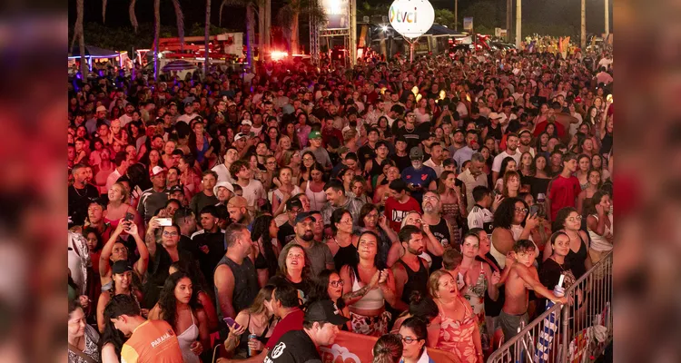 Mais de 34 mil pessoas estiveram presentes.