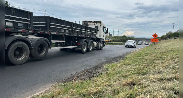 BR-376 vira 'campo minado' e motoristas cobram solução urgente em PG