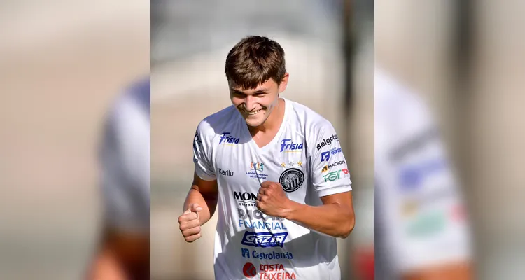 Fantasma vira no segundo tempo e estreia com vitória no Paranaense Sub-20