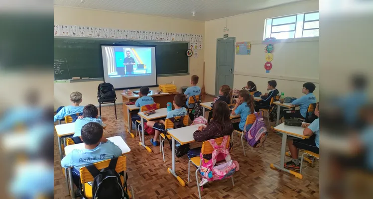 Confira os registros do trabalho em sala de aula.