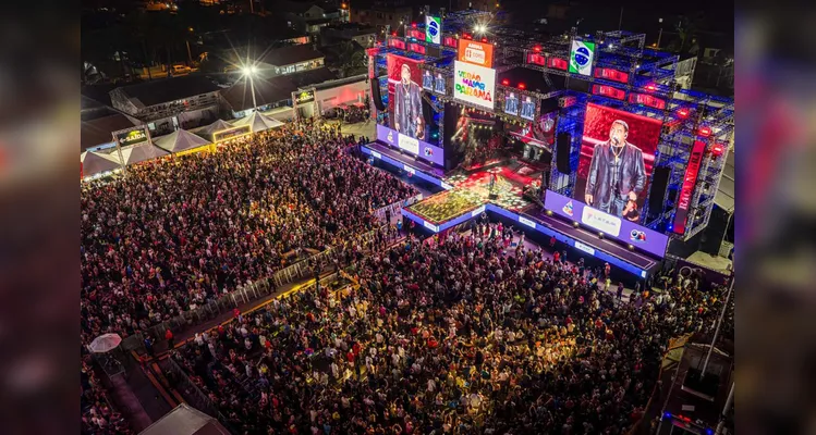 Roberta Miranda e Raça Negra transformam Pontal em palco de emoções