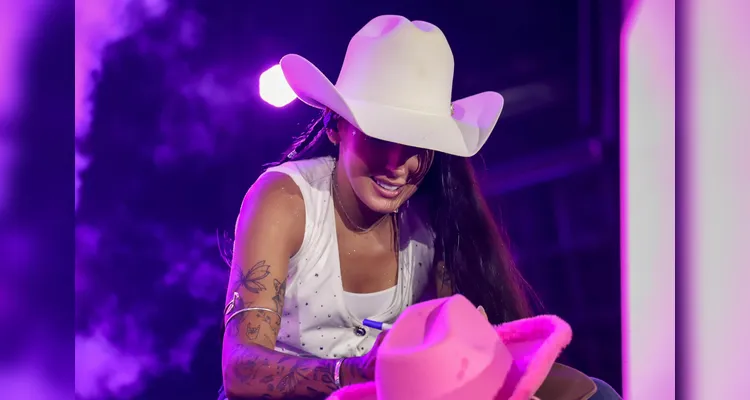 Ana Castela confirma status de fenômeno diante de 228 mil pessoas no Verão Maior Paraná