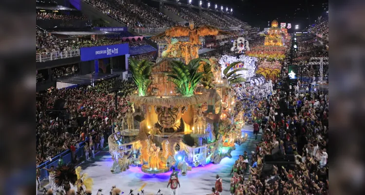 Antônio Gonzaga fez sua estreia como carnavalesco do Salgueiro