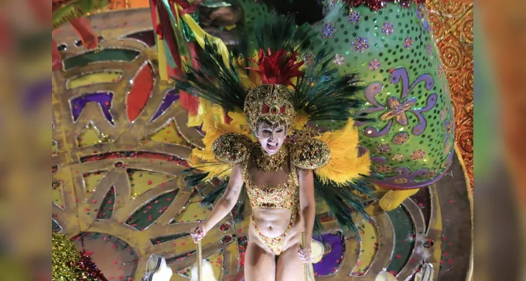 Grande Rio fez um desfile opulento e luxuoso