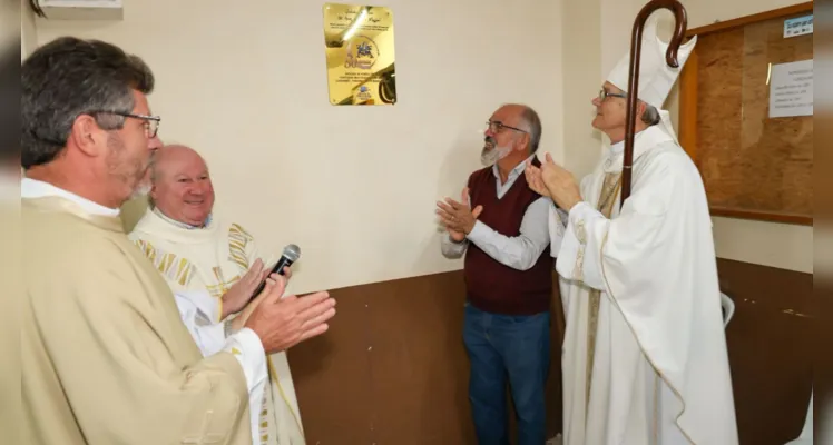 A Santa Missa do Jubileu de Ouro foi realizada na igreja matriz e presidida por Dom Bruno Elizeu Versari.