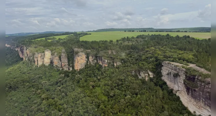 O Cânion do Jaguaricatu, um dos grandes símbolos naturais de Sengés.