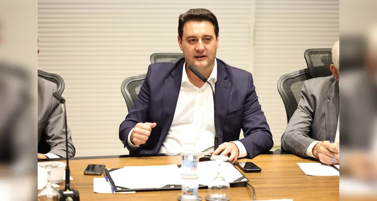 Encontro aconteceu nesta segunda-feira (23).