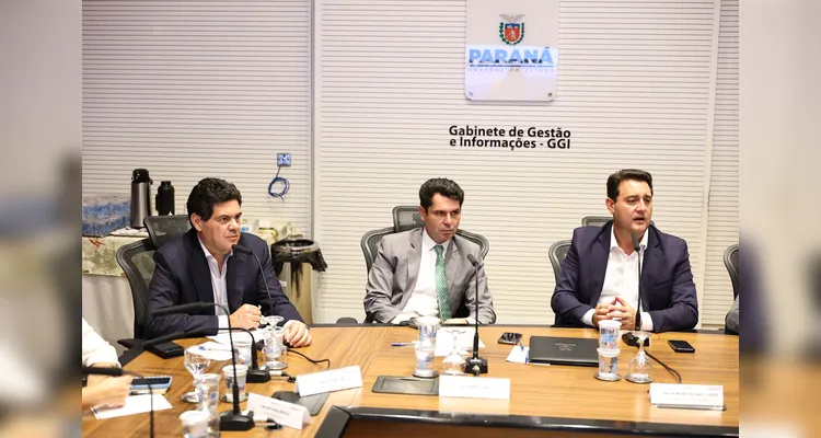 Encontro aconteceu nesta segunda-feira (23).