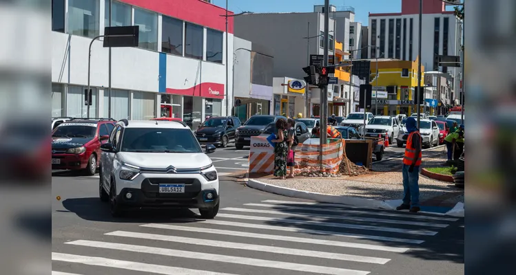 Ponta Grossa terá novos semáforos com IA; veja os locais
