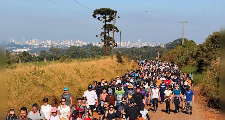 Cerca de 7 mil fiéis participaram da Caminhada Penitencial.