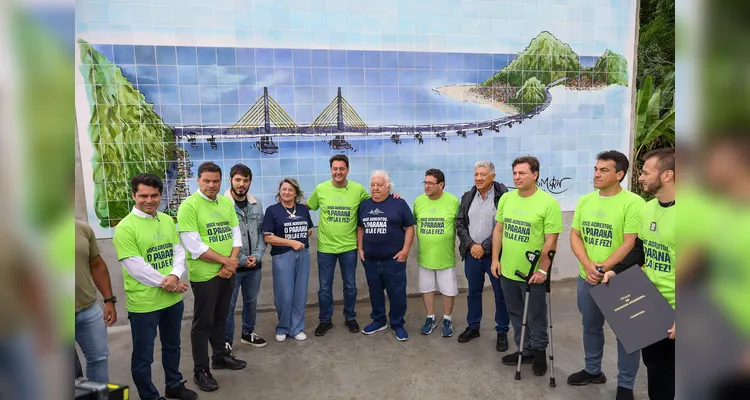 O governador Carlos Massa Ratinho Junior libera o trafego dos veiculos  neste sabado(2),  na Ponte de Guaratuba