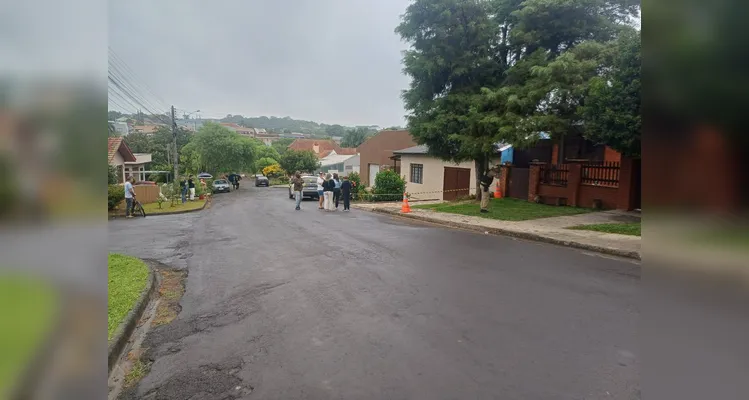 Homem morre após ficar preso em grade de residência em Irati