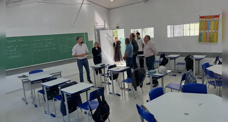 O encontro contou com visita das equipes às novas salas de aula.