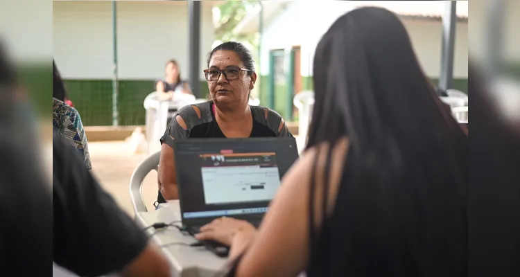 PG Trabalha + Qualifica leva emprego e apresenta programa de qualificação na Vila São Francisco