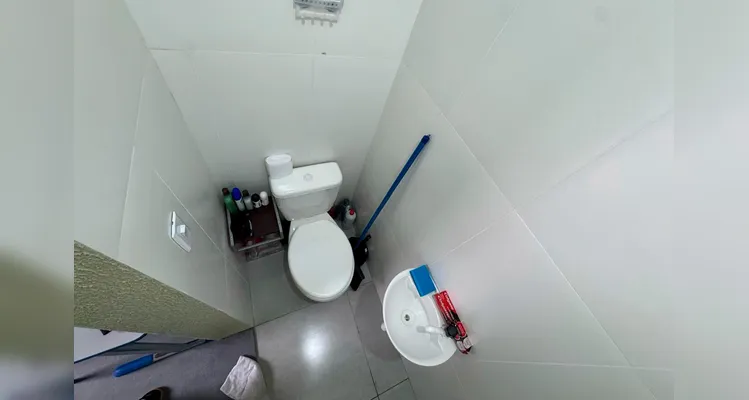 Secretaria da Segurança Pública divulga imagens da cela de Filipe Martins em PG