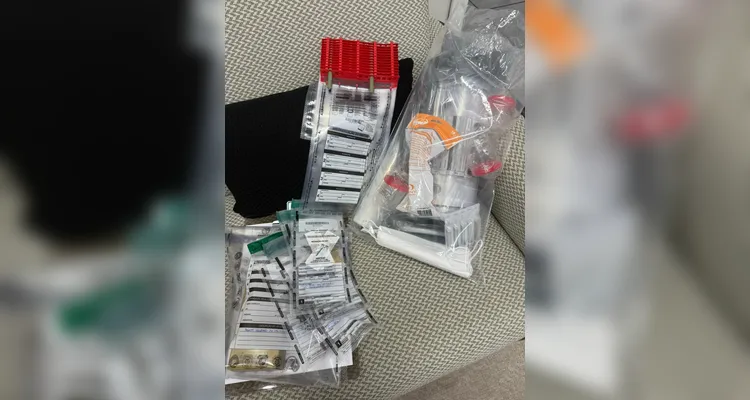 Materiais e insumos utilizados nas atividades foram apreendidos e serão submetidos à análise pericial
