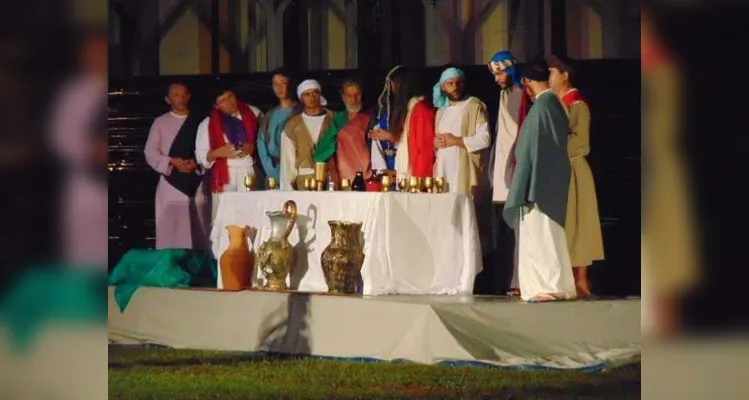 Imagens do espetáculo realizado pelo Grupo Passio Christi