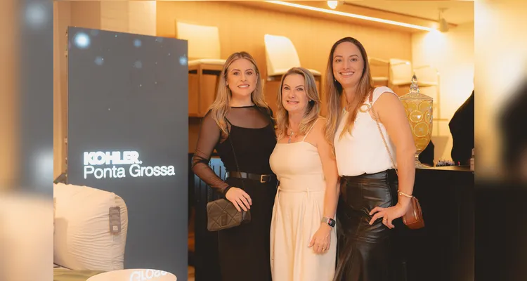 Ivini Fernandes, Viviane Favretto e Thais Correia