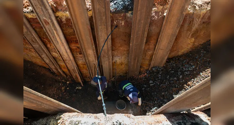 Prefeitura constrói extensão de galeria pluvial na Rua Estados Unidos, Vila Ezilda