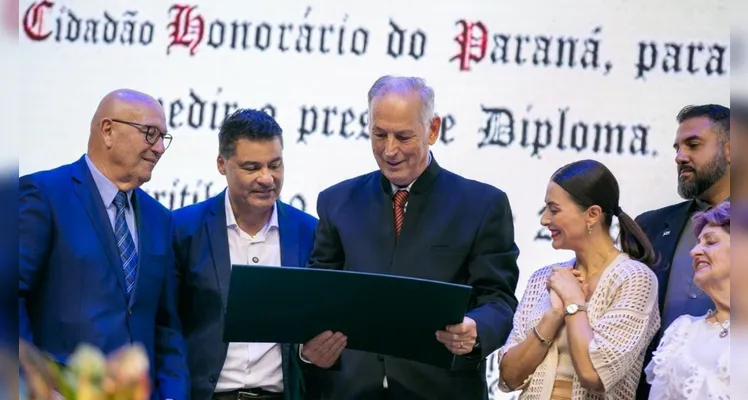 Exemplo de fé, Pastor Nelson recebe título de 'Cidadão Honorário do Paraná'