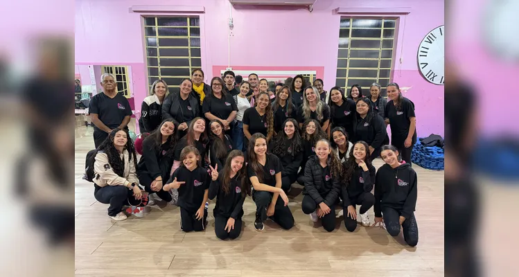 Escola Municipal de Dança de Tibagi conquista sete pódios em evento internacional