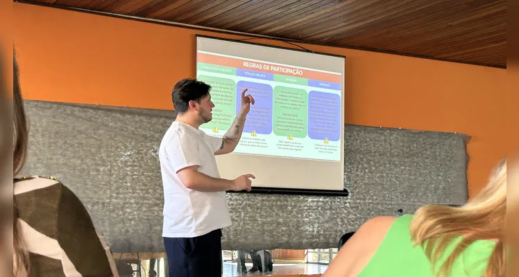 Durante a capacitação, os participantes tiveram acesso à metodologia do projeto, além de conhecerem as novidades e diretrizes para as ações desenvolvidas em 2026.