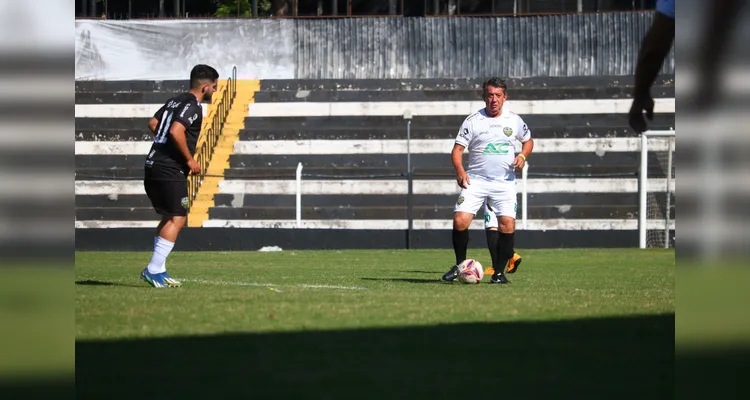 Confira imagens do confronto entre as lideranças.