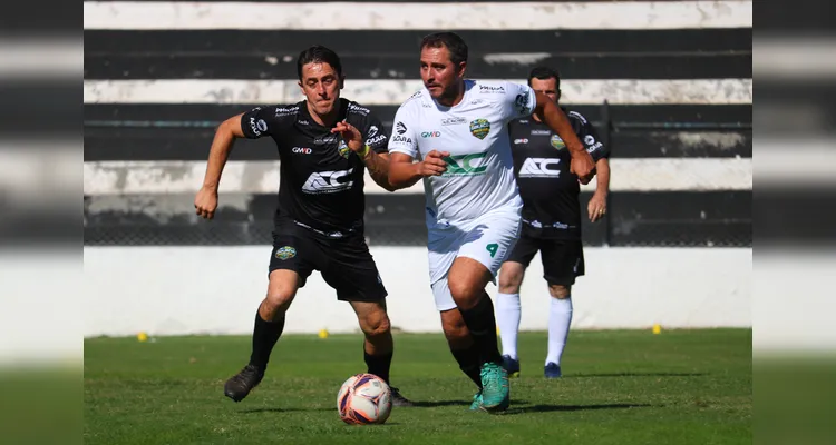 Confira imagens do confronto entre as lideranças.