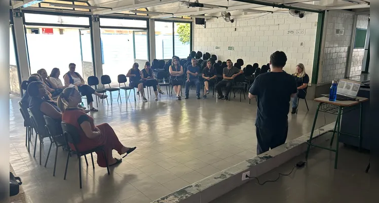 Durante a formação, os participantes conheceram a metodologia do projeto, as ferramentas e as novidades para as ações desenvolvidas ao longo do ano.