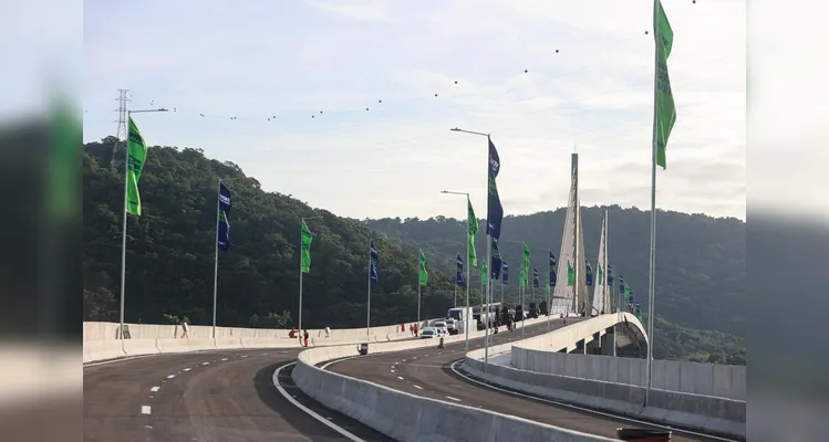 Governo do PR divulga imagens da preparação para inauguração da Ponte de Guaratuba
