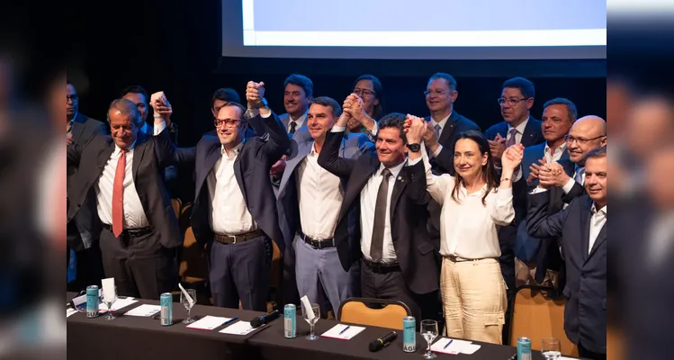 Moro e Rosângela se filiam ao PL com presença de Flávio Bolsonaro e Elizabeth Schmidt