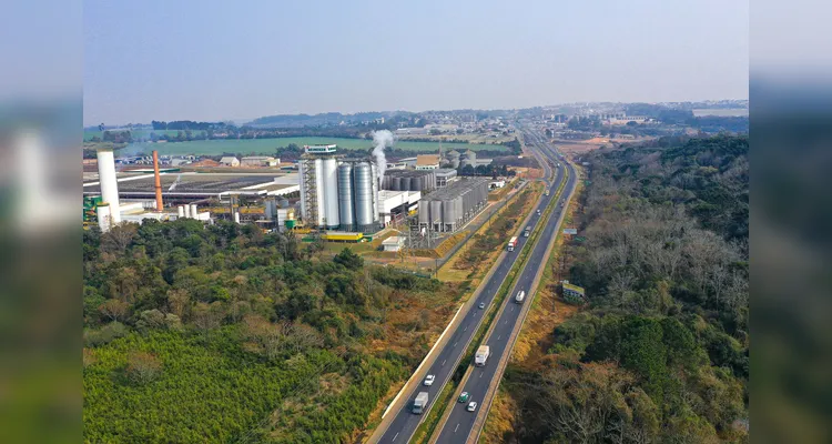 Ponta Grossa está posicionada onde as BRs 376, 373 e 277 se encontram.