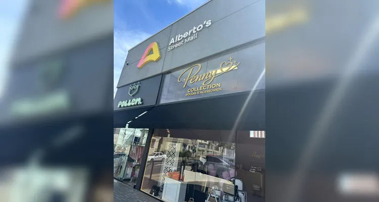 A loja da Penny Collection fica na sala 09 do Alberto's Street Mall, em Ponta Grossa