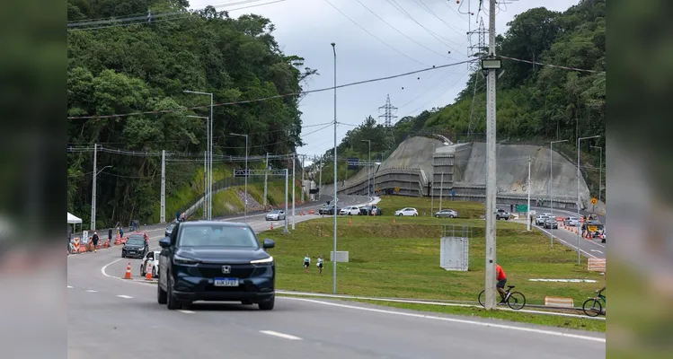 Ponte de Guaratuba é liberada totalmente para veículos após maratona no Litoral do Paraná