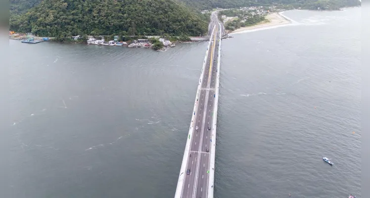 Ponte de Guaratuba é liberada totalmente para veículos após maratona no Litoral do Paraná
