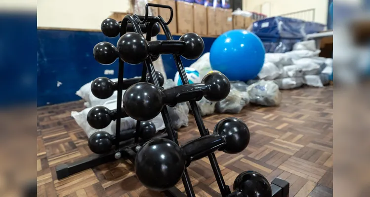 O Centro de Convivência do Idoso (CECON) Nova Rússia recebeu novos materiais para a prática de esportes pela Prefeitura de Ponta Grossa