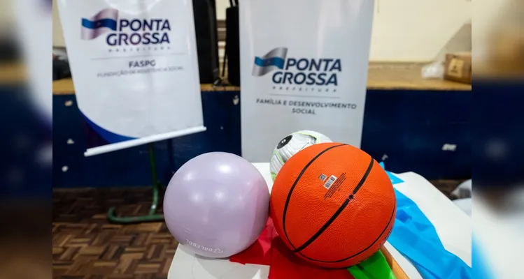 O Centro de Convivência do Idoso (CECON) Nova Rússia recebeu novos materiais para a prática de esportes pela Prefeitura de Ponta Grossa