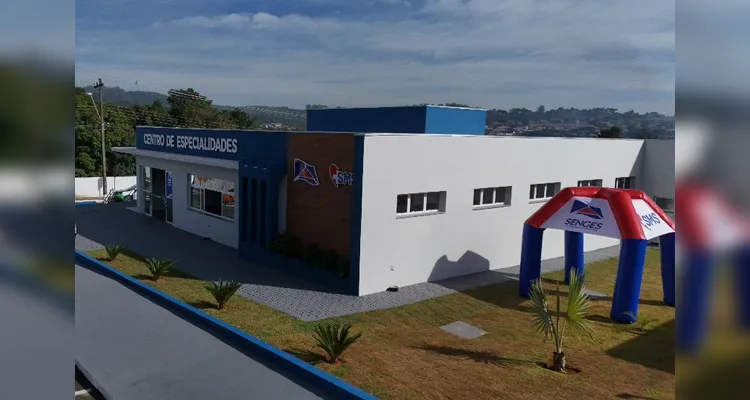 Ratinho Junior inaugura Centro de Especialidades e anuncia maternidade em Sengés