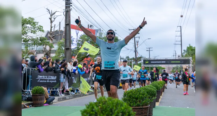 Segundo dia da Maratona Internacional do Paraná
