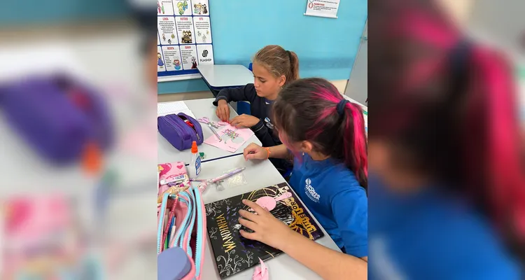 A turma realizou variadas atividades em sala, teve momentos de reflexão e confeccionou lembrancinhas para uma mulher especial em sua vida.