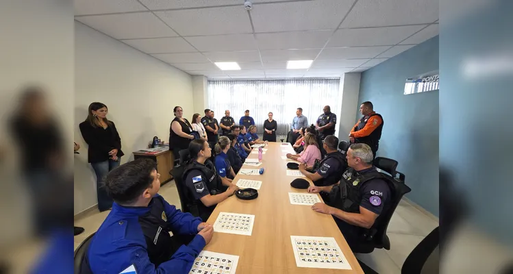 Ponta Grossa inicia novas turmas de Libras para servidores