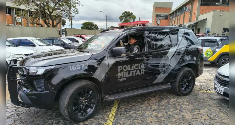 Operação do Choque prende mulher e apreende adolescente com drogas em PG