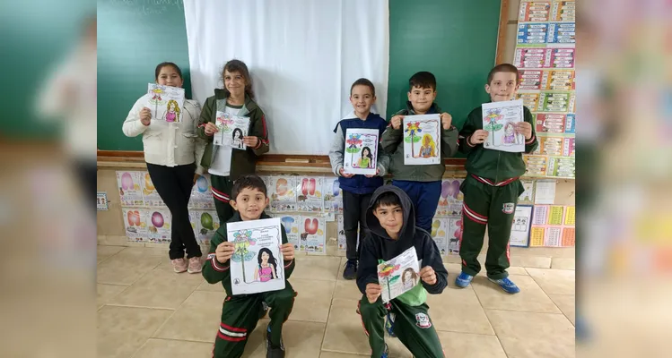 Estudantes tiveram momentos teóricos e práticos sobre o tema.