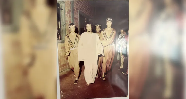 Paróquia Nossa Senhora de Fátima realiza 'Encenação da Paixão de Cristo' em PG