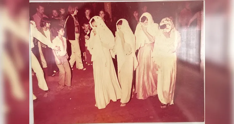 Paróquia Nossa Senhora de Fátima realiza 'Encenação da Paixão de Cristo' em PG