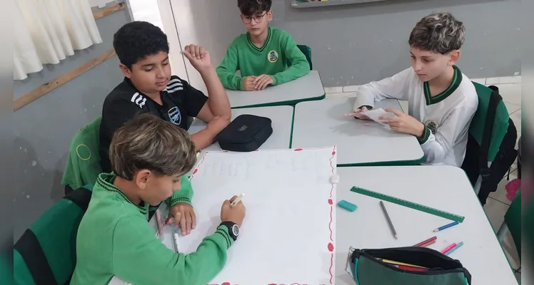 Confira a série de registros do amplo trabalho aplicado em sala de aula.