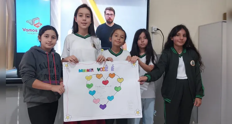 Confira a série de registros do amplo trabalho aplicado em sala de aula.