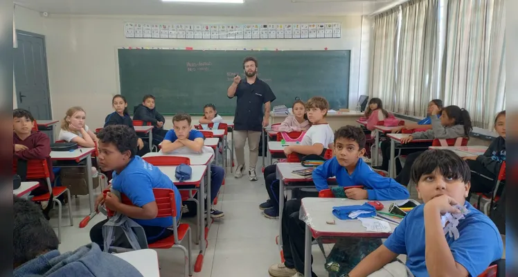 Confira a série de registros do amplo trabalho em sala de aula.